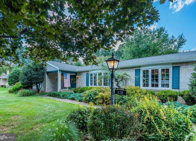 Property at 1138 Maple St, Carlisle, PA 17013, 3 beds, 3 baths