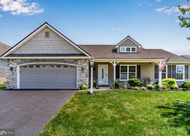 Property at 1065 Cambridge Dr, Manheim, PA 17545, 2 beds, 2 baths