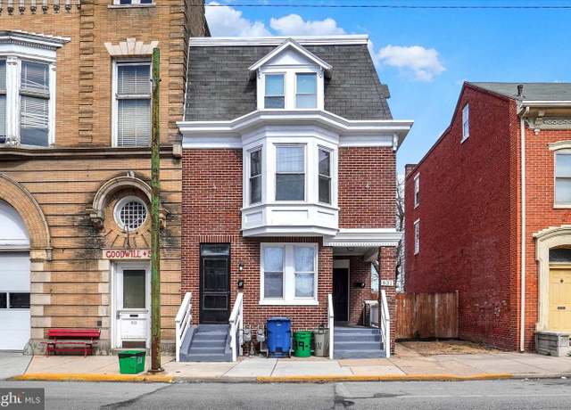 Property at 831 E Market St, York, PA 17403, 4 beds