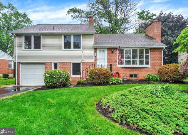 Property at 255 Folkstone Way, York, PA 17402, 3 beds, 1.5 baths
