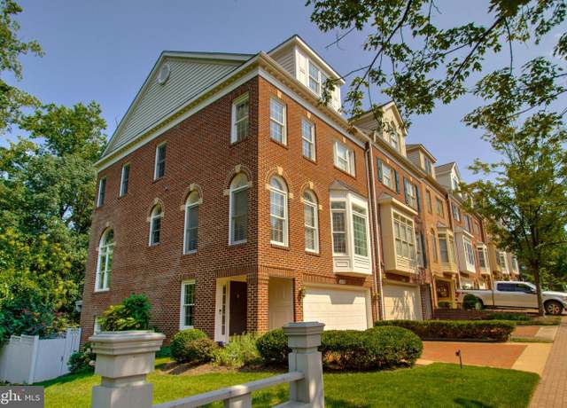 Property at 2139 N Scott St, Arlington, VA 22209, 3 beds, 3 baths