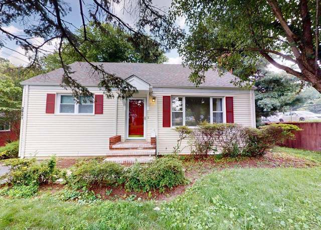 Property at 3931 Tedrich Blvd, Fairfax, VA 22031, 5 beds, 3 baths