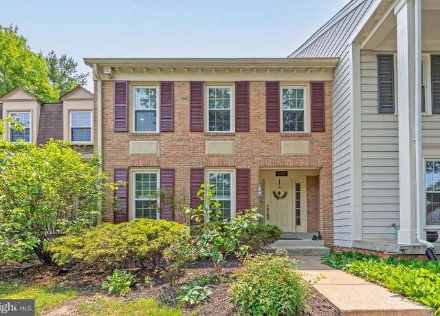 Property at 4630 Luxberry Dr, Fairfax, VA 22032, 3 beds, 3.5 baths
