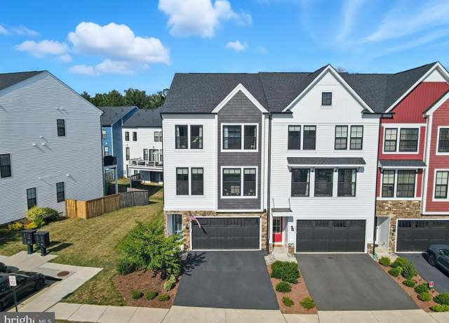 Property at 25434 Nichols Orchard Ter, Chantilly, VA 20152, 3 beds, 3 baths