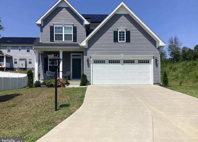 Property at 484 Bridgepoint Dr, Fredericksburg, VA 22405, 4 beds, 3.5 baths