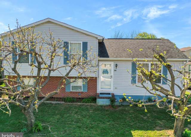 Property at 104 Midnoon Dr, Martinsburg, WV 25404, 3 beds, 2 baths