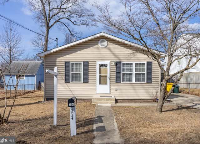 Property at 754 212th St, Pasadena, MD 21122, 3 beds, 1 bath