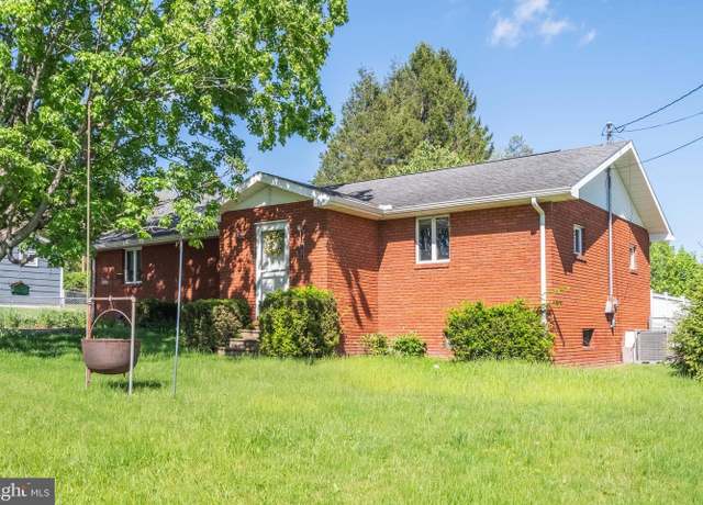 Property at 315 Coolidge Ave, Oakland, MD 21550, 3 beds, 2 baths