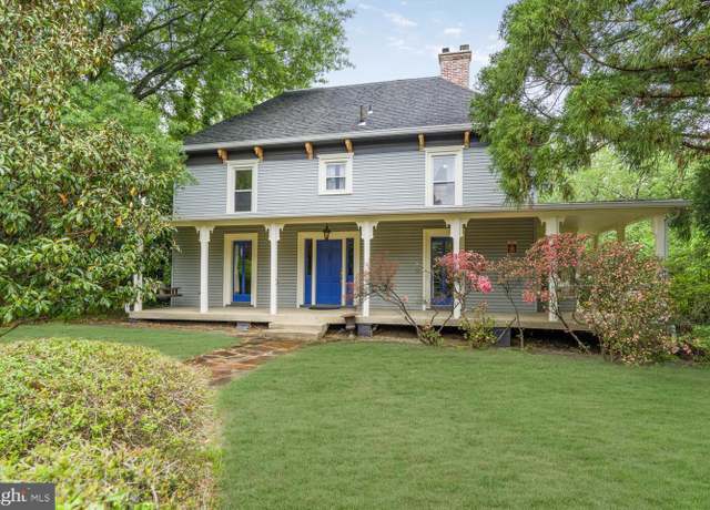 Property at 4901 40th Pl, Hyattsville, MD 20781, 5 beds, 1.5 baths