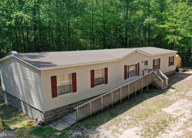 Property at 7044 Whiton Crossing Rd, Berlin, MD 21811, 4 beds, 3 baths
