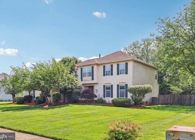 Property at 3 Prickett Ln, Hainesport, NJ 08036, 4 beds, 2.5 baths