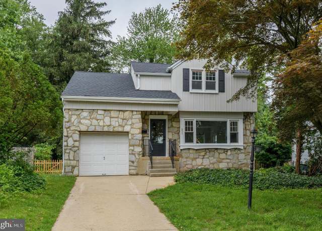 Property at 211 N Vineyard Blvd, Collingswood, NJ 08108, 3 beds, 1.5 baths