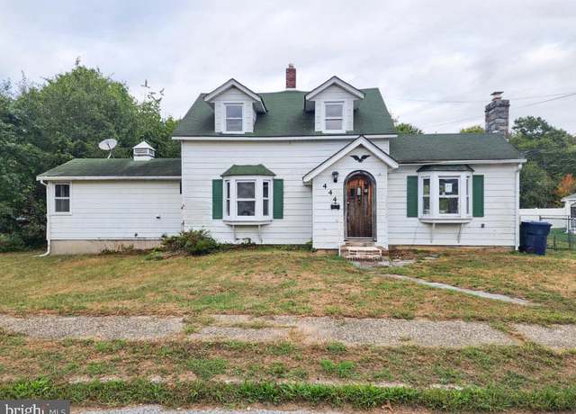Property at 444 Madison Ave, Williamstown, NJ 08094, 3 beds, 2 baths