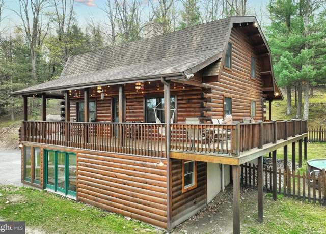 Property at 6398 Chambersburg Rd, Fayetteville, PA 17222, 4 beds, 2.5 baths