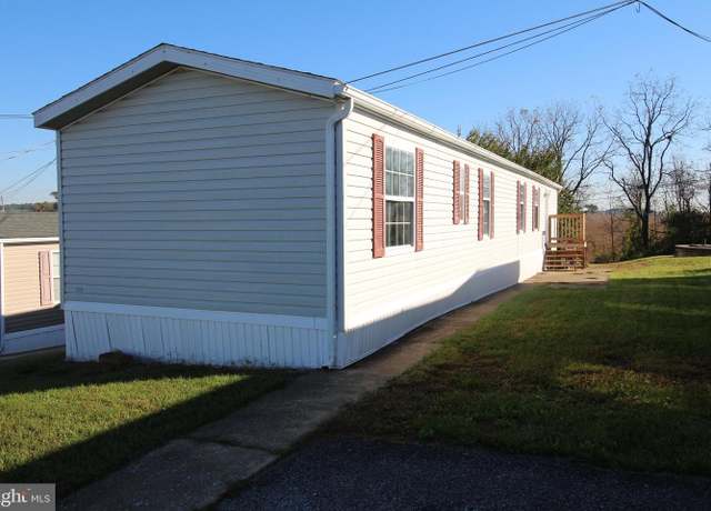 Property at 25 Roth Ave, Mertztown, PA 19539, 3 beds, 1 bath