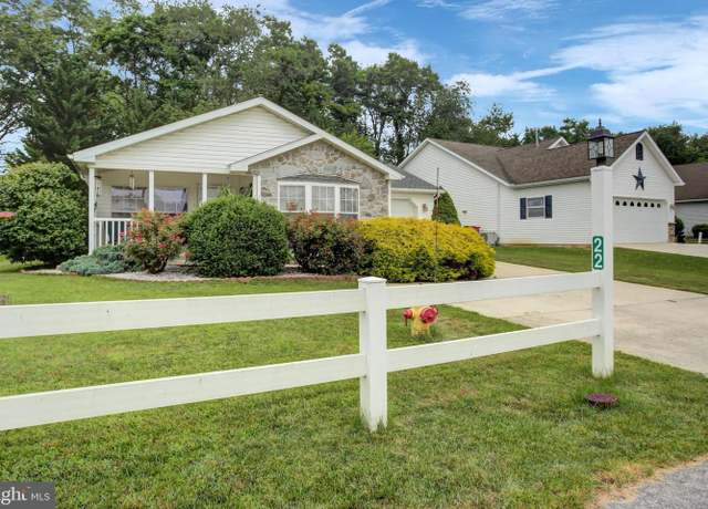 Property at 22 Lantern Ln, Shippensburg, PA 17257, 2 beds, 2 baths