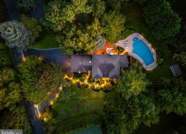 Property at 1429 Flat Rock Rd, Penn Valley, PA 19072, 4 beds, 4.5 baths