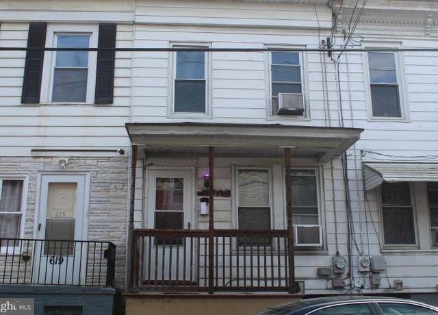 Property at 621 W Norwegian St, Pottsville, PA 17901, 4 beds, 1 bath