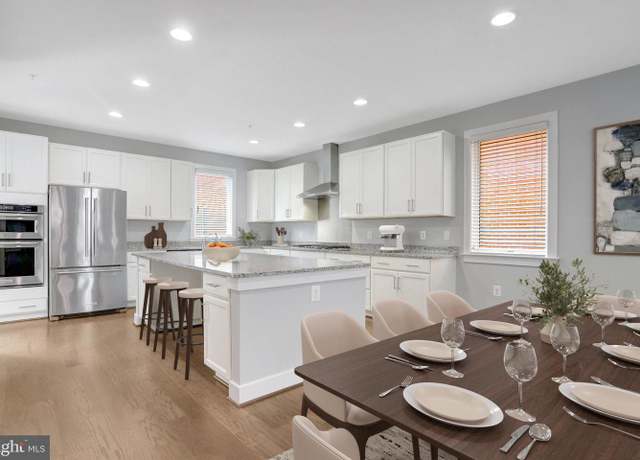 Property at 721 Watson St, Alexandria, VA 22301, 4 beds, 4.5 baths