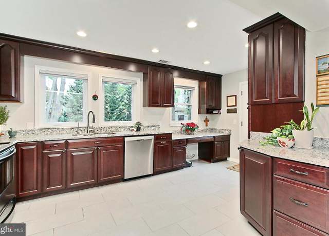 Property at 8345 Orange Ct, Alexandria, VA 22309, 4 beds, 3 baths