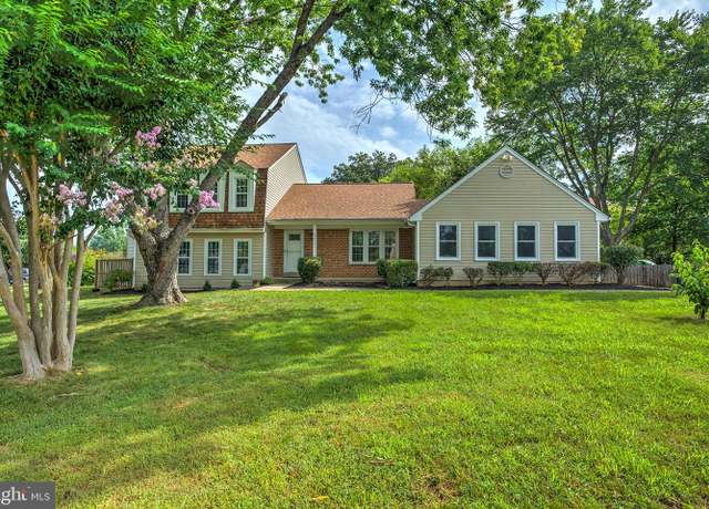 Property at 2015 Maleady Dr, Herndon, VA 20170, 4 beds, 3 baths
