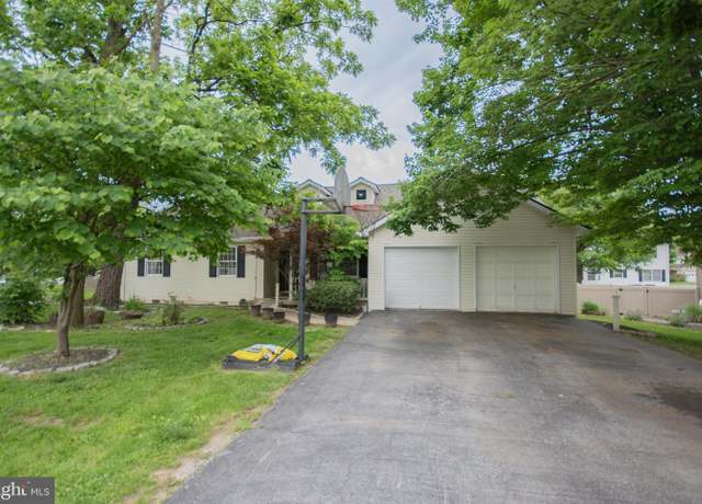 Property at 101 Dartmouth Ln, Falling Waters, WV 25419, 3 beds, 2 baths