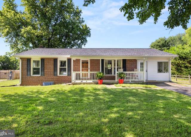 Property at 85 Keala Ct, Charles Town, WV 25414, 3 beds, 2 baths