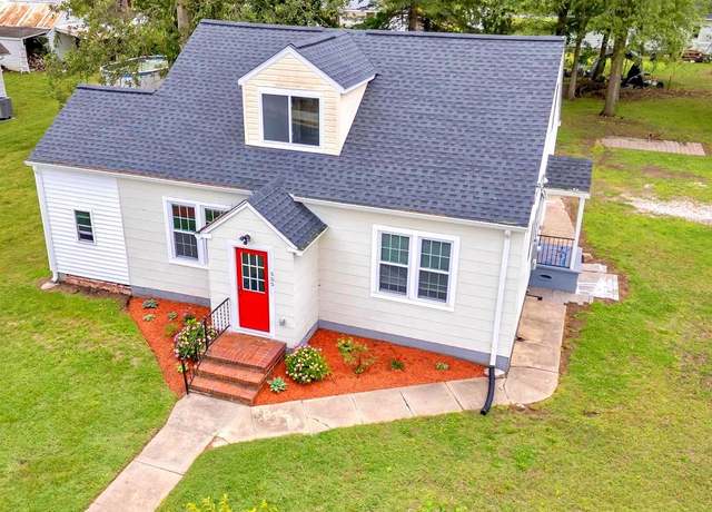 Property at 202 Oak St, Hurlock, MD 21643, 3 beds, 2 baths