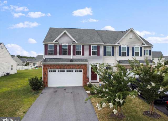 Property at 18211 Brownstone Pl, Hagerstown, MD 21740, 3 beds, 3.5 baths
