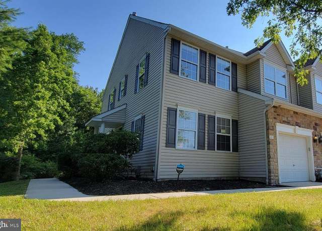 Property at 221 Hidden Dr, Blackwood, NJ 08012, 3 beds, 2.5 baths