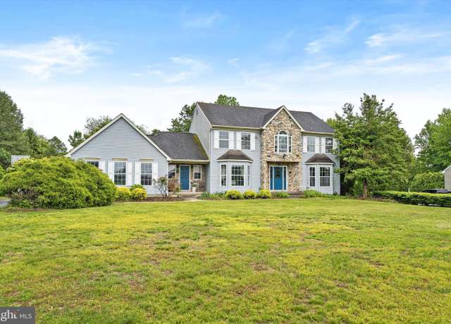 Property at 124 Kirschling Dr, Woolwich Twp, NJ 08085, 4 beds, 2.5 baths