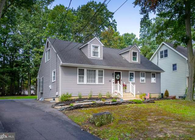 Property at 178 Esplanade Ave, Pitman, NJ 08071, 4 beds, 3 baths