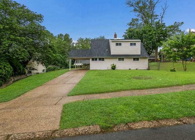 Property at 319 Holly Dr, Levittown, PA 19055, 4 beds, 2 baths