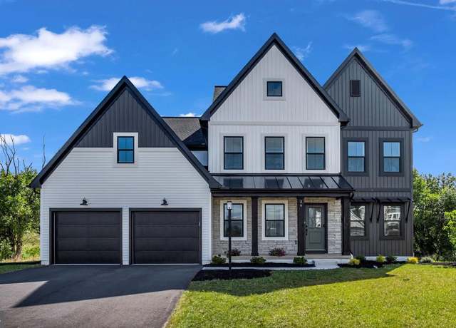 Property at 24 Country Side Dr, Carlisle, PA 17013, 4 beds, 2.5 baths