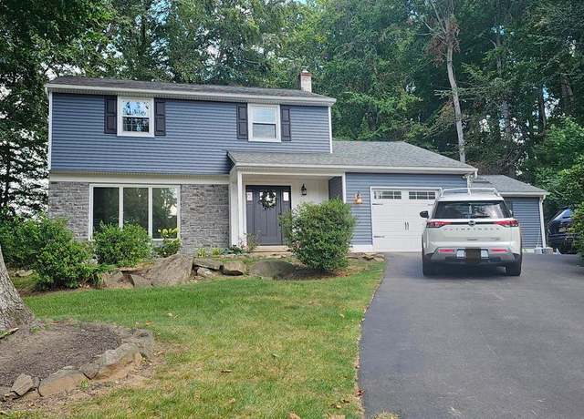 Property at 713 Marple Dr, West Chester, PA 19382, 3 beds, 2.5 baths