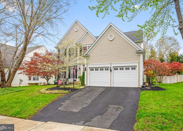 Property at 20422 Stonehill Ct, Ashburn, VA 20147, 4 beds, 3.5 baths