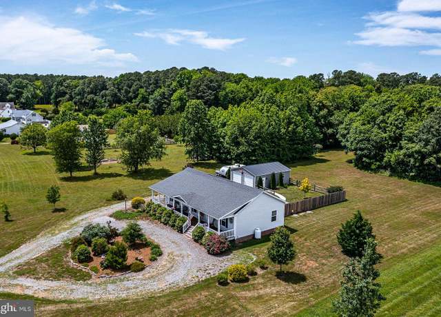 Property at 273 Greenfield Point Dr, Reedville, VA 22539, 3 beds, 2 baths