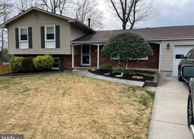 Property at 12394 Anchor Ct, Woodbridge, VA 22192, 4 beds, 2.5 baths