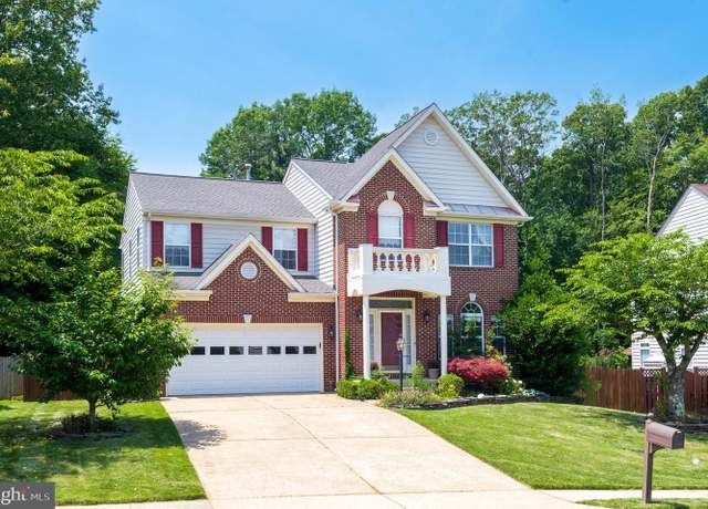 Property at 5833 Rhode Island Dr, Woodbridge, VA 22193, 4 beds, 3.5 baths