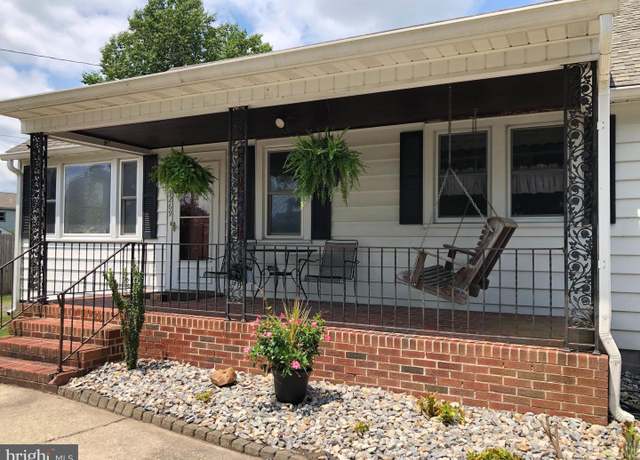 Property at 9269 Sharptown Rd, Laurel, DE 19956, 2 beds, 2 baths