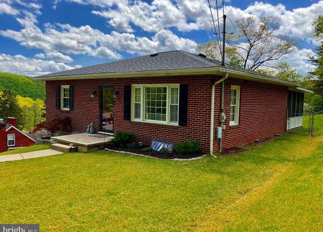 Property at 808 Tampley Ave, Cumberland, MD 21502, 2 beds, 1 bath