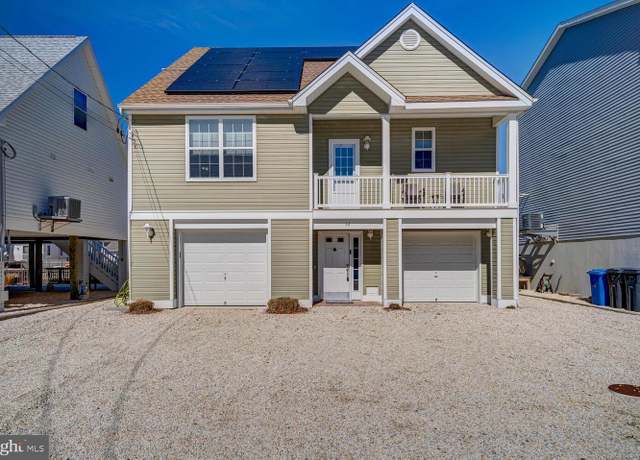 Property at 52 Albert Dr, Manahawkin, NJ 08050, 4 beds, 2.5 baths