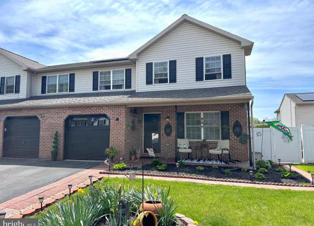 Property at 6210 Pond View Dr, Birdsboro, PA 19508, 3 beds, 2.5 baths