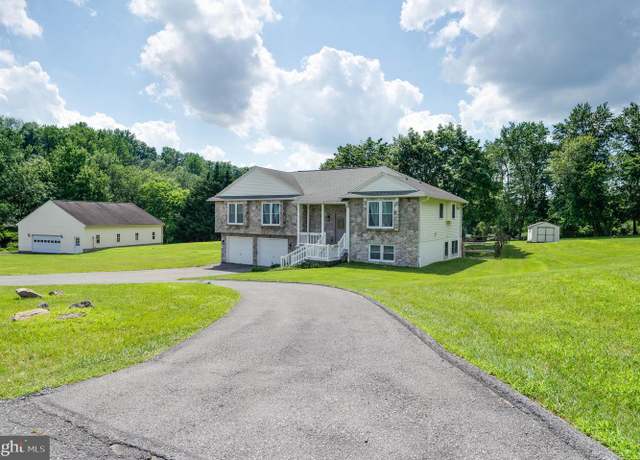 Property at 120 Miller Rd, Reading, PA 19608, 4 beds, 2.5 baths