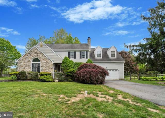 Property at 431 Saint Anns Cir, Phoenixville, PA 19460, 4 beds, 2.5 baths