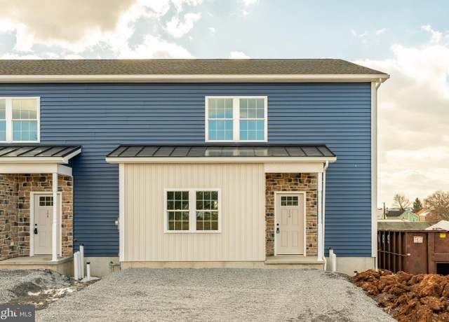 Property at 110 Poplar St, Fredericksburg, PA 17026, 3 beds, 2 baths