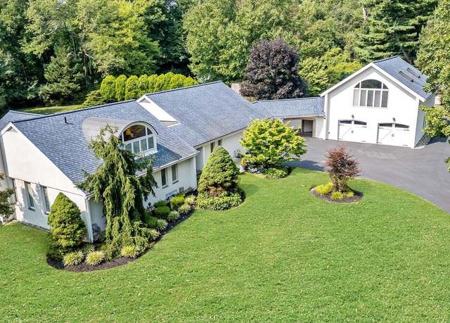 Property at 100 Norristown Rd, Blue Bell, PA 19422, 4 beds, 4 baths