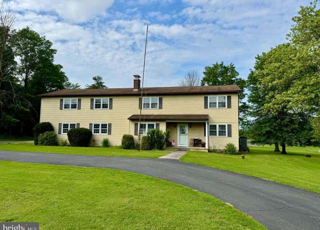 Property at 588 Swamp Picnic Rd, Gilbertsville, PA 19525, 3 beds, 2.5 baths