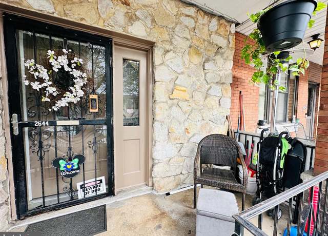 Property at 2644 S Warnock St, Philadelphia, PA 19148, 3 beds, 1.5 baths