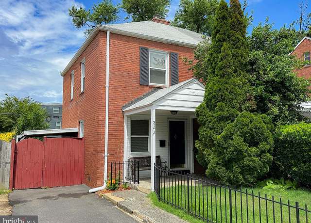 Property at 322 S Veitch St, Arlington, VA 22204, 2 beds, 1 bath